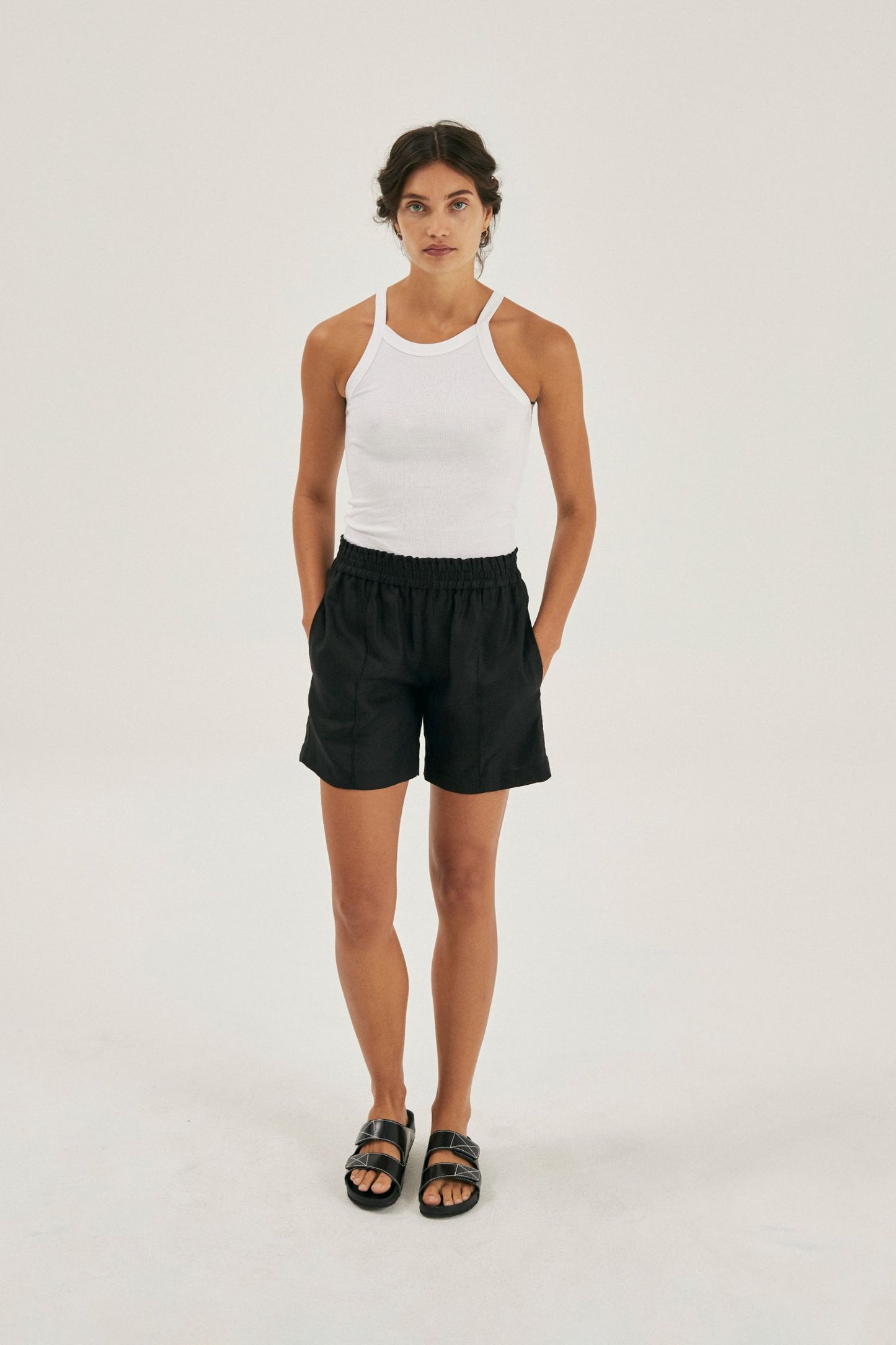 Linen Shorts Black