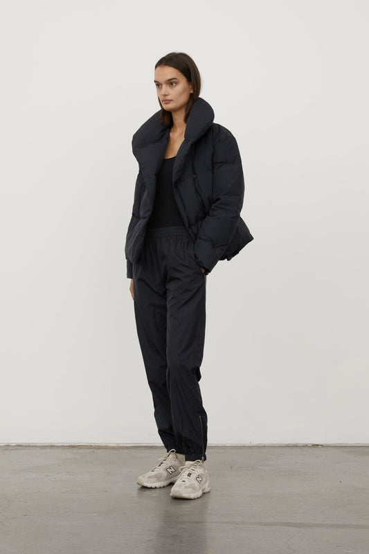 The Beyond Puffer™ Black