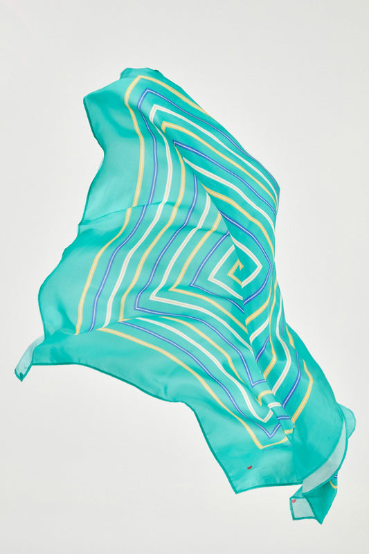 Body Scarf Lawn Chair